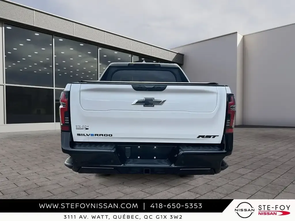 Chevrolet Silverado Ev 2024 photo 3