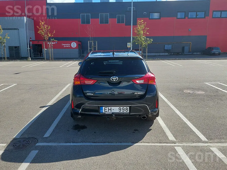 Toyota Auris 2014 photo 4