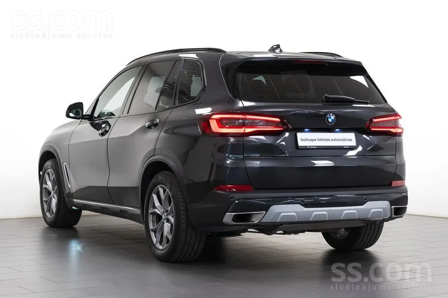 BMW X5 2023 photo 3