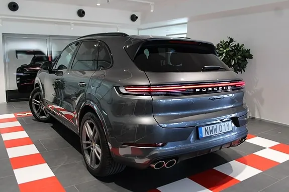 Porsche Cayenne S 2025 photo 2