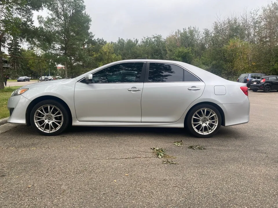 Toyota Camry 2014 photo 2