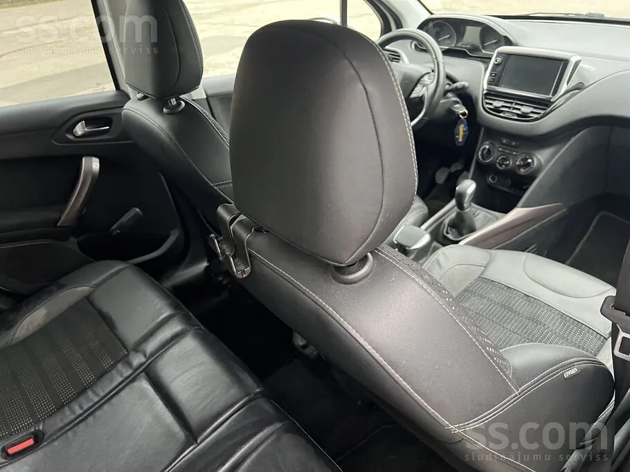 Peugeot 2008 2015 photo 5