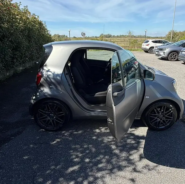 Smart Fortwo 2017 photo 4