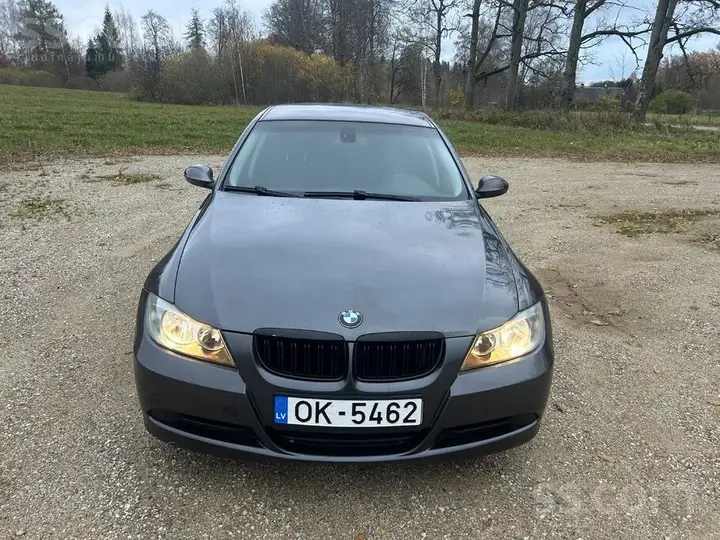 BMW 318 2007 photo 5