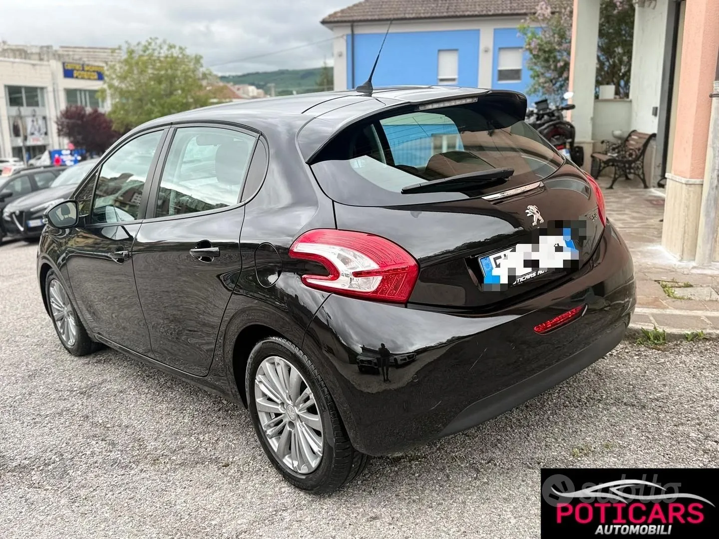 Peugeot 208 2012 photo 5