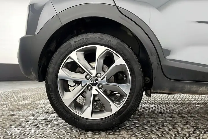 Kia Stonic 2023 photo 5