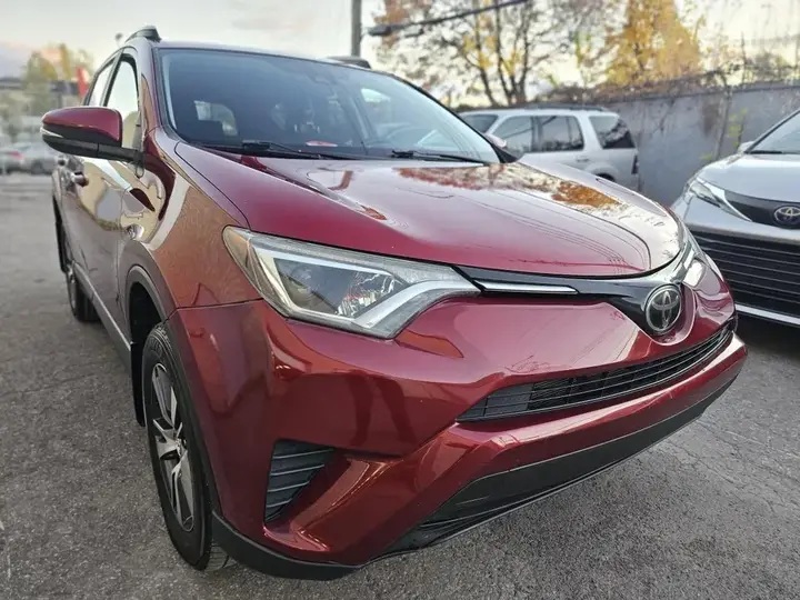 Toyota Rav4 2018 photo 2