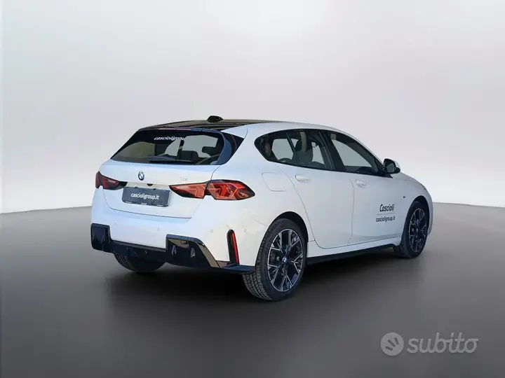 BMW 1 Series 2025 photo 4