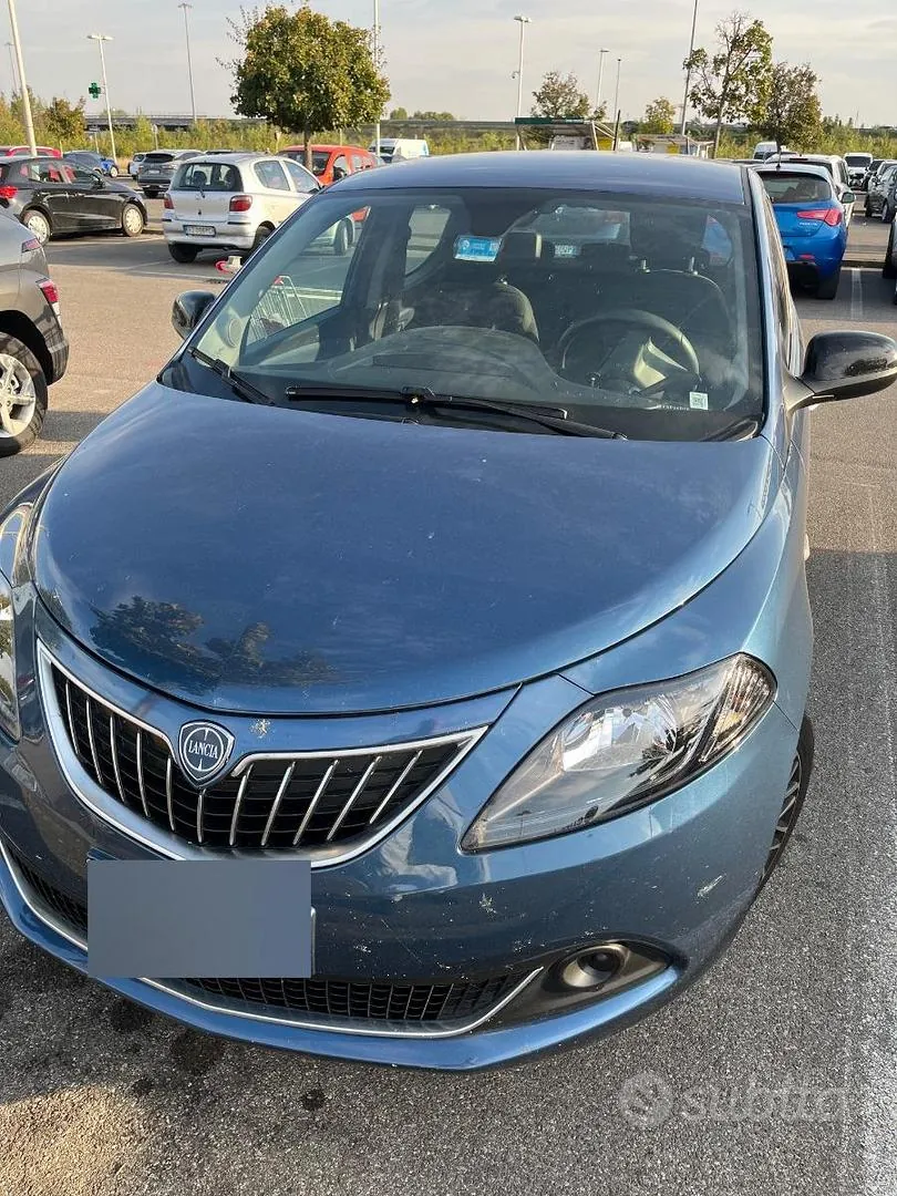 Lancia Ypsilon 2024 photo 2