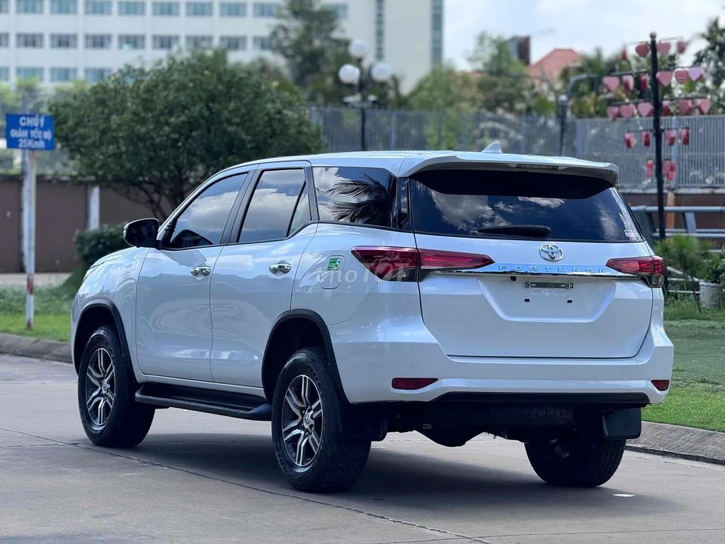 Toyota Fortuner 2025 photo 5