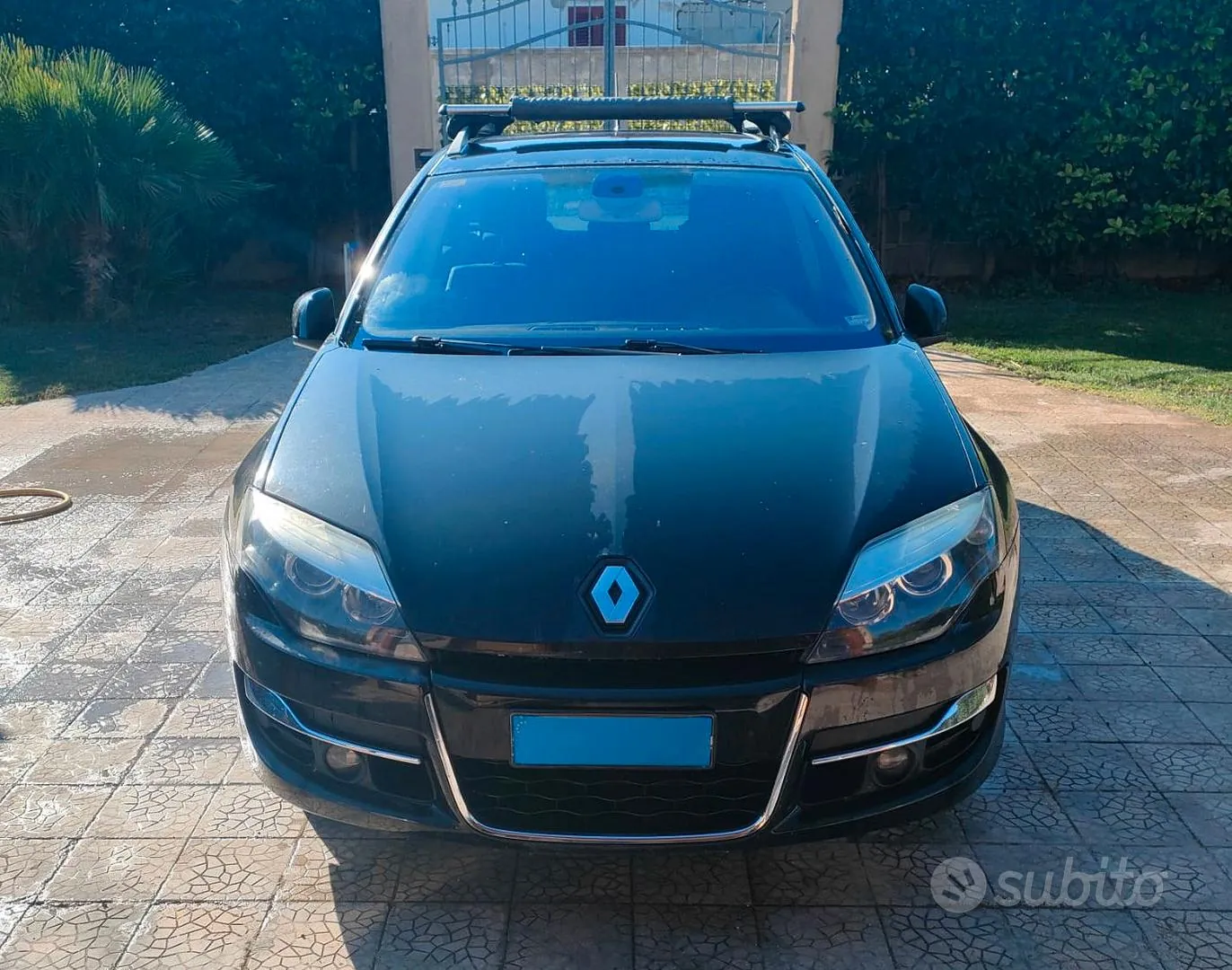 Renault Laguna 2011 photo 4