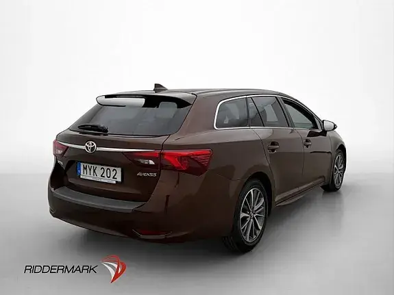 Toyota Avensis 2016 photo 5