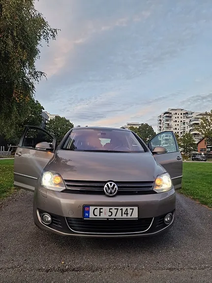 Volkswagen Golf Plus 2011 photo 2