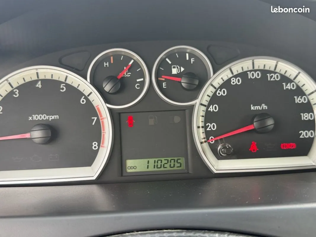 Chevrolet Aveo 2010 photo 4