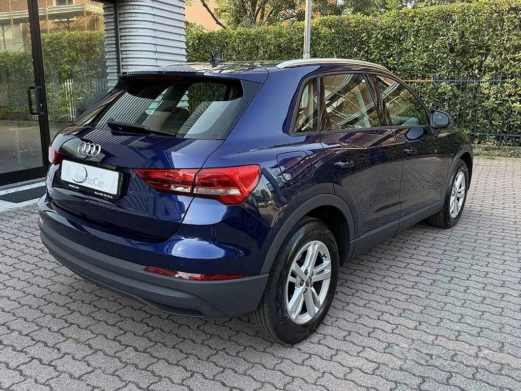 Audi Q3 2022 photo 5