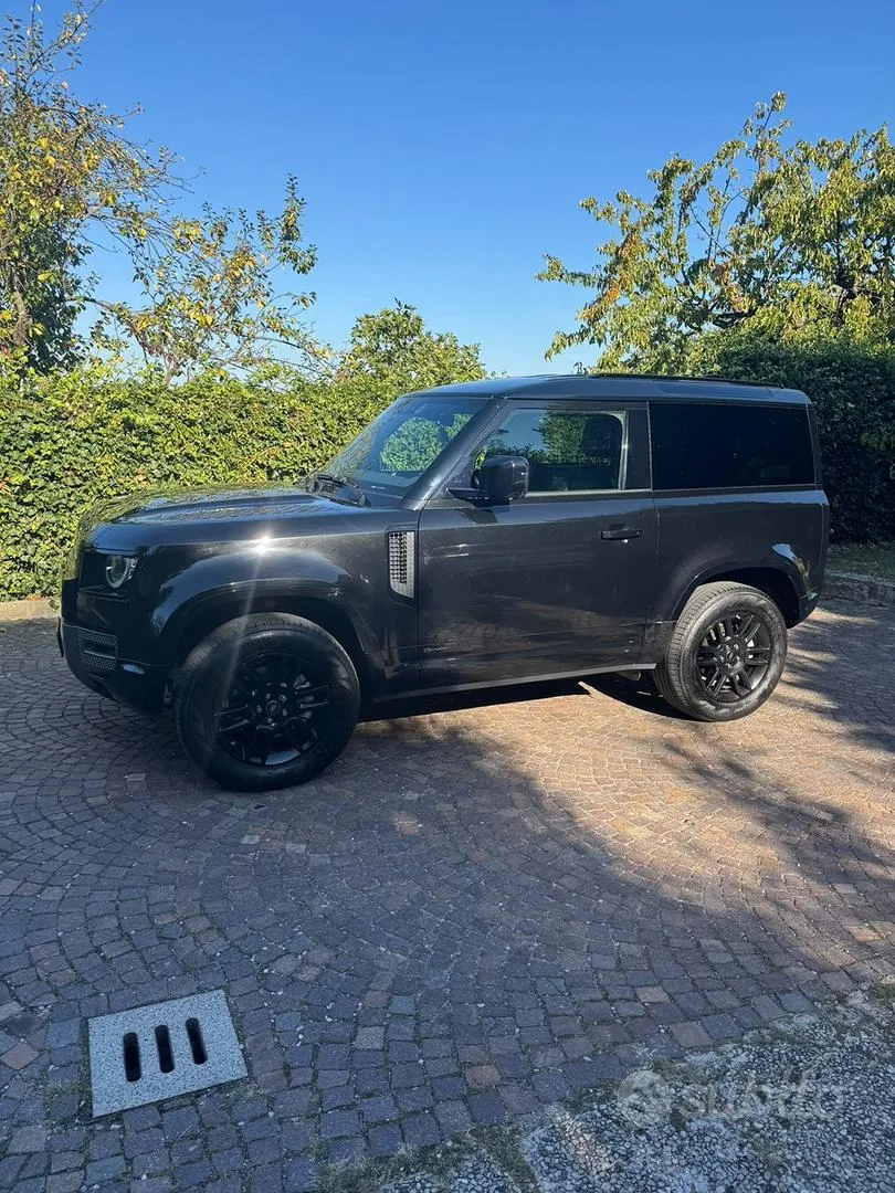 Land Rover Defender 2021 photo 4
