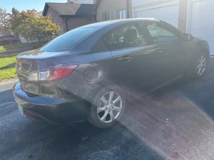 Mazda 3 2011 photo 5