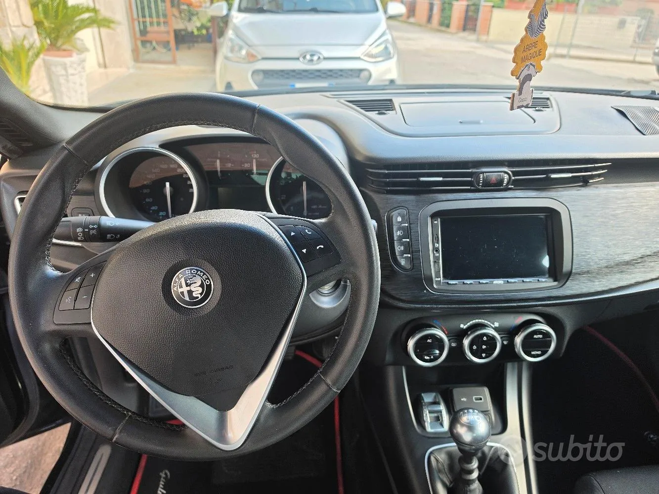 Alfa Romeo Giulietta 2018 photo 5
