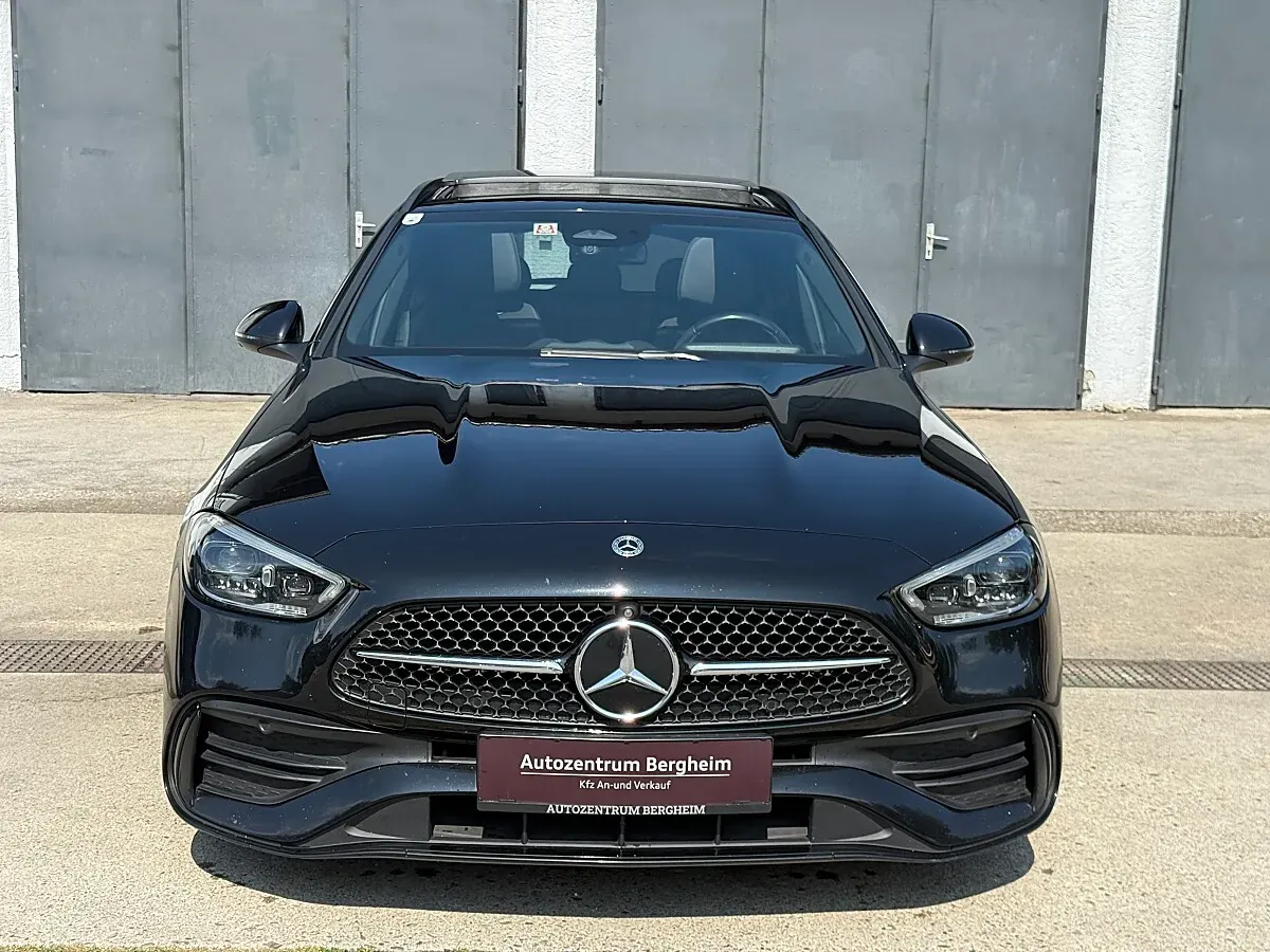 Mercedes-Benz C-Class 2023 photo 2