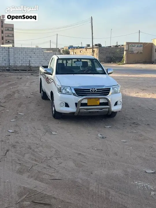 Toyota Hilux 2013 photo 2
