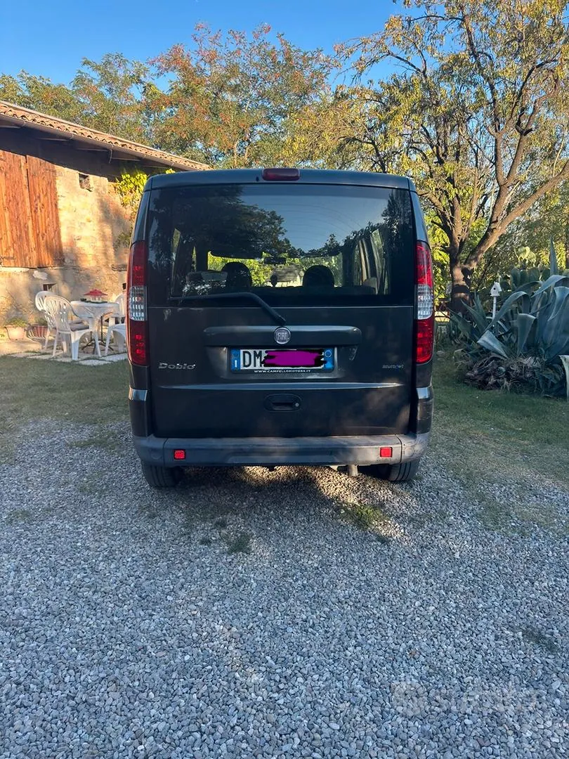 Fiat Doblo 2008 photo 2