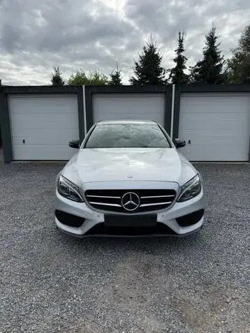 Mercedes-Benz C180