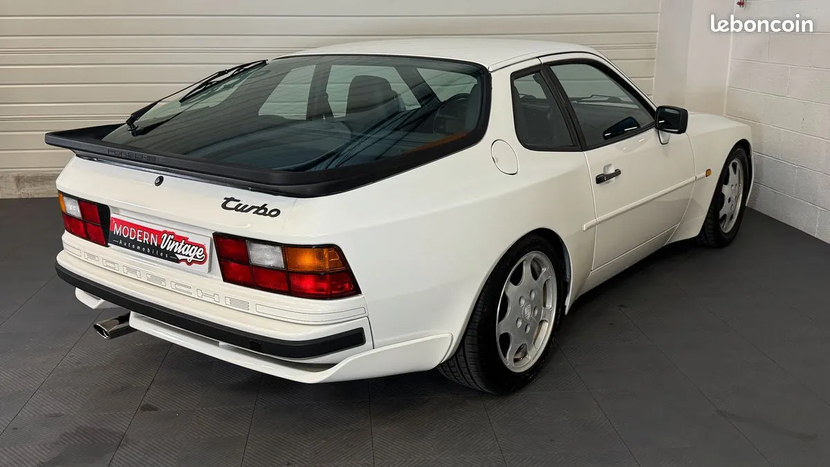 Porsche 944 1988 photo 4
