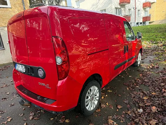Fiat Doblo 2012 photo 2