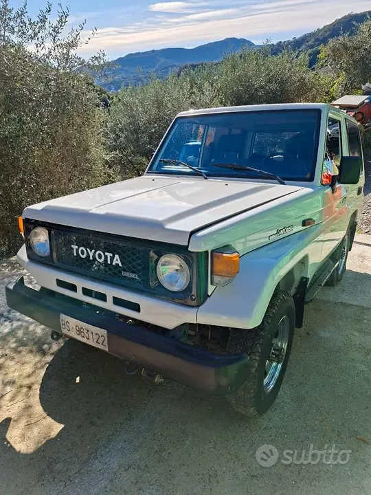 Toyota Land Cruiser