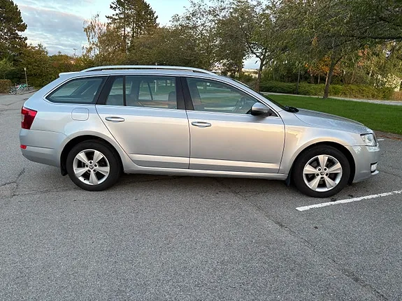 Skoda Octavia 2014 photo 4