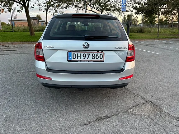 Skoda Octavia 2014 photo 5