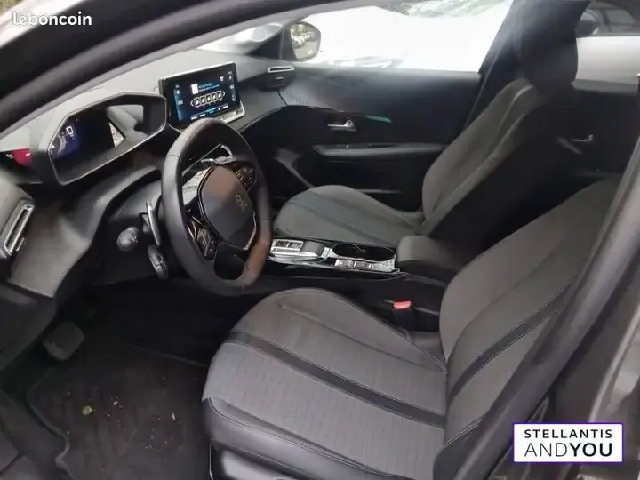 Peugeot 208 2023 photo 5