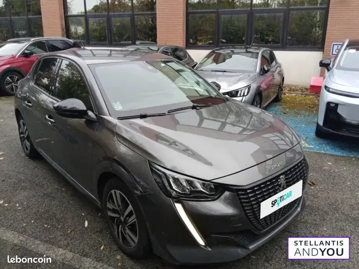 Peugeot 208 2023 photo 4