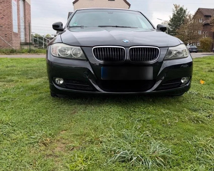 BMW 330I