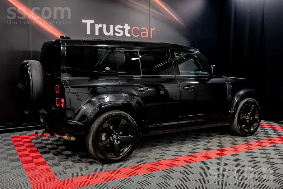 Land Rover Defender 2020 photo 4