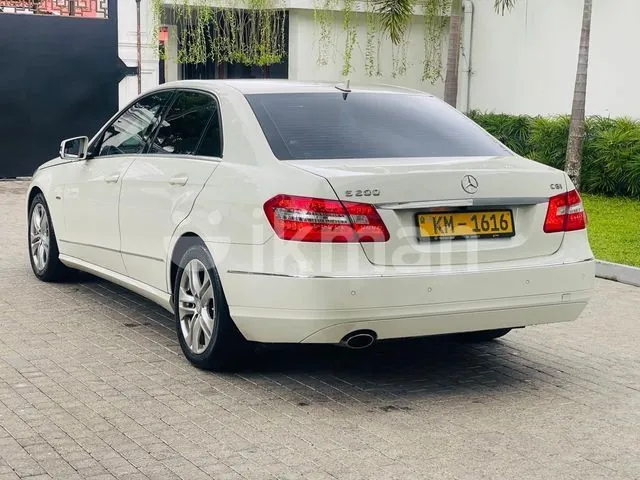 Mercedes-Benz E200 2010 photo 3