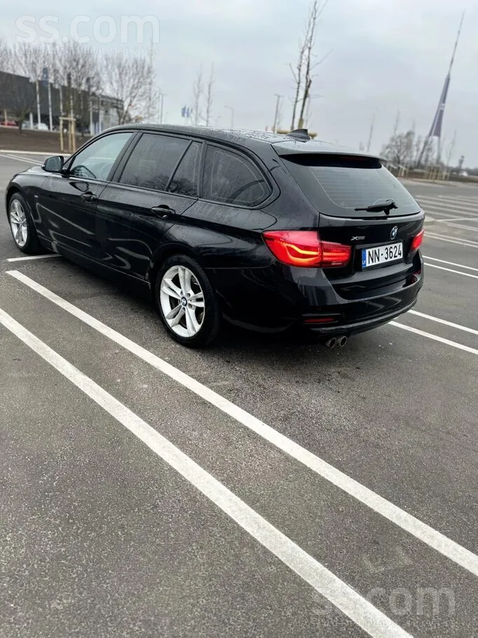 BMW 330 2016 photo 4