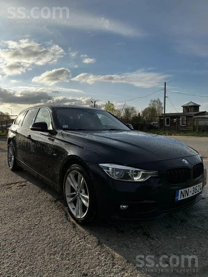 BMW 330 2016 photo 2