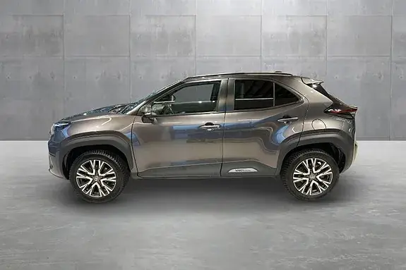 Toyota Yaris Cross 2023 photo 2