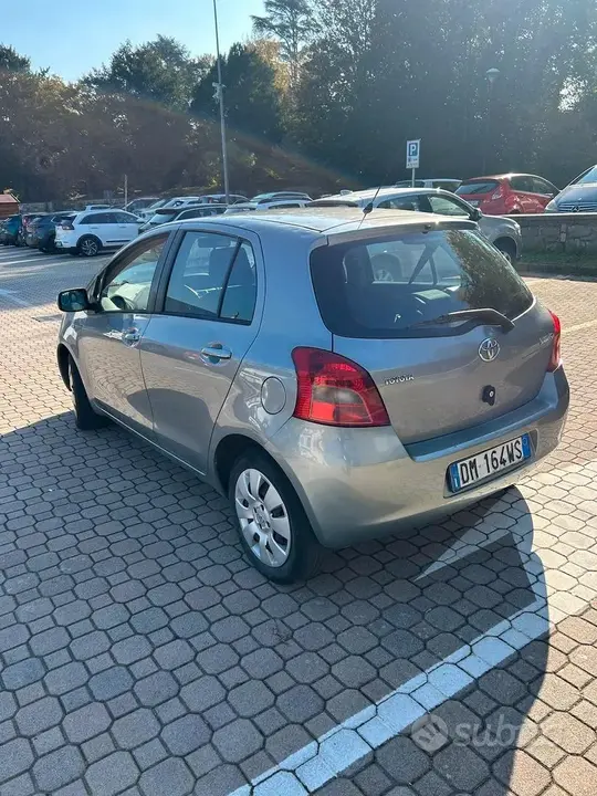 Toyota Yaris 2008 photo 3