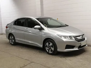 Honda Grace 2017 photo 2