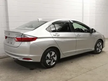 Honda Grace 2017 photo 3