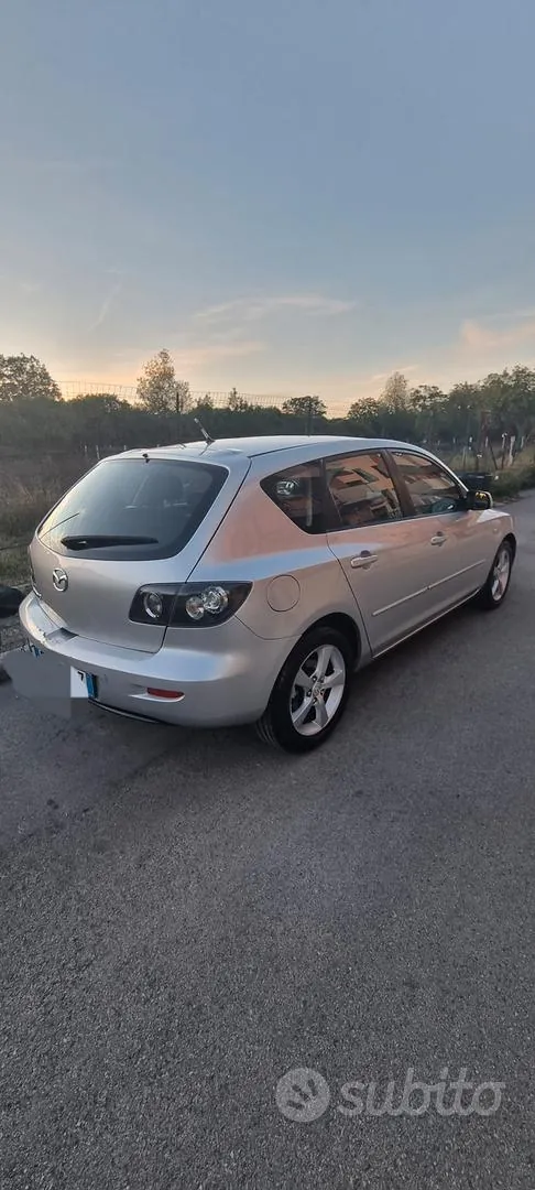 Mazda Mazda3 2005 photo 4