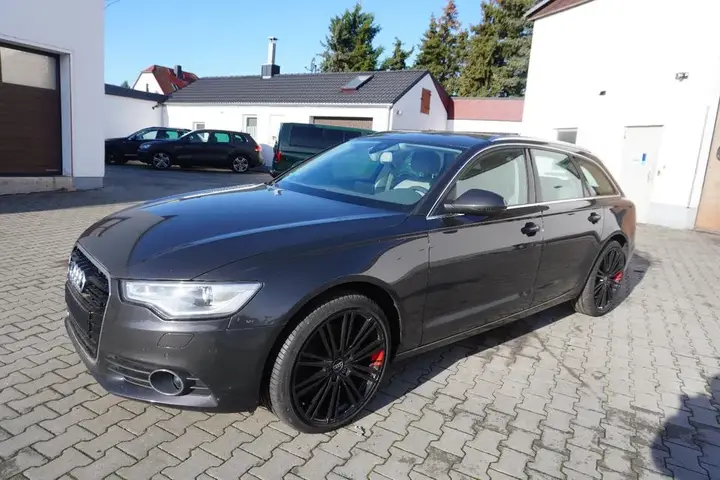 Audi A6 Avant