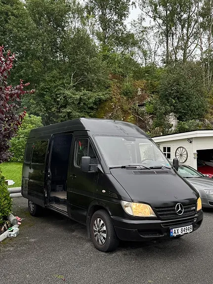 Mercedes-Benz Sprinter 208