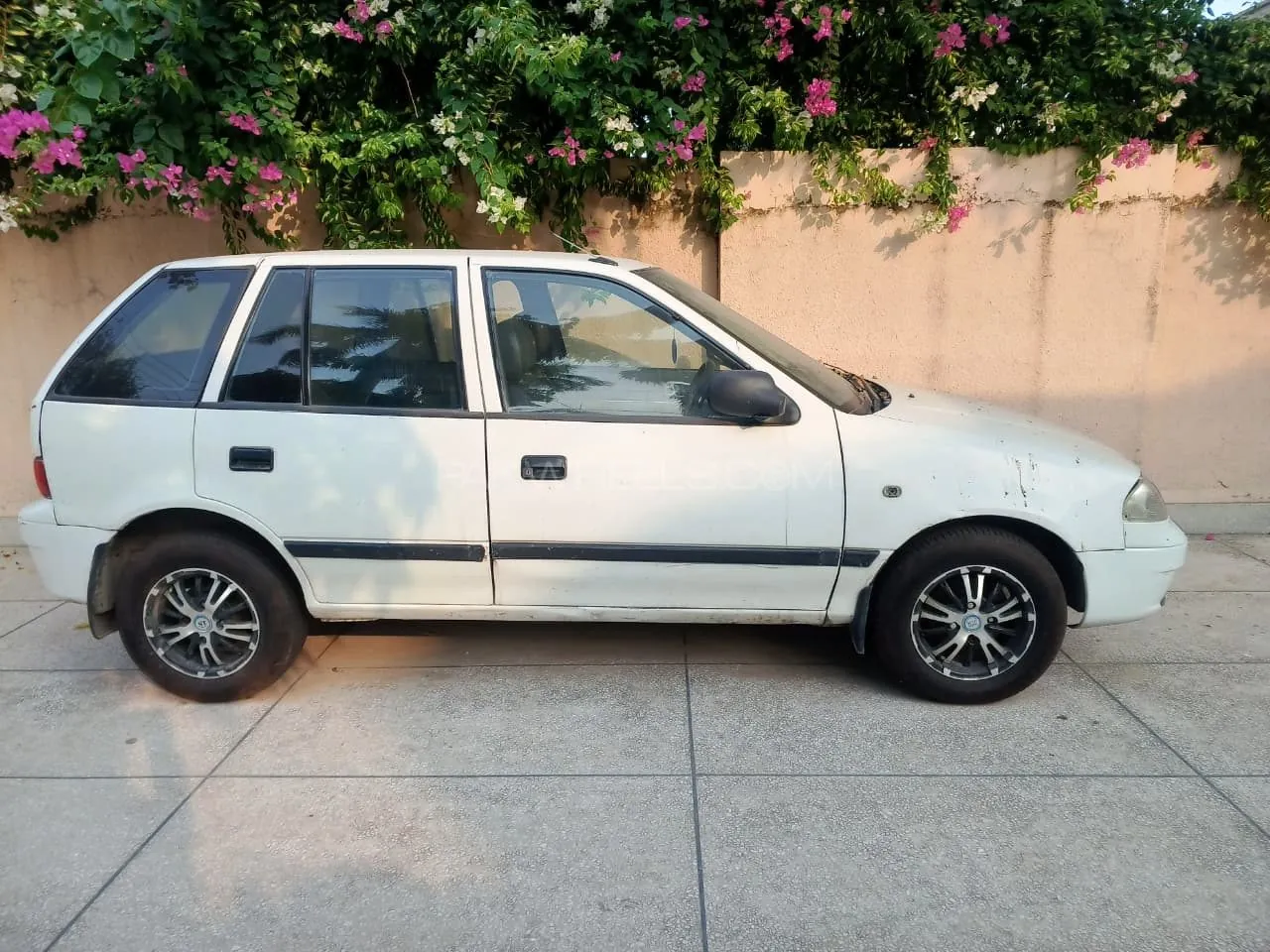 Suzuki Cultus