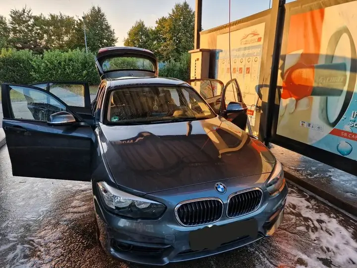 BMW 118I