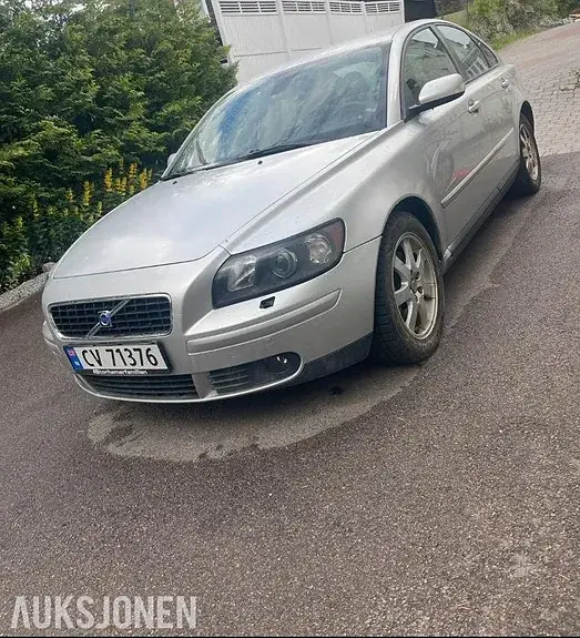 Volvo S40