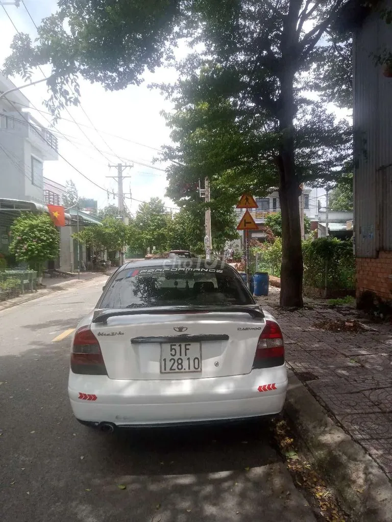 Daewoo Nubira photo 5