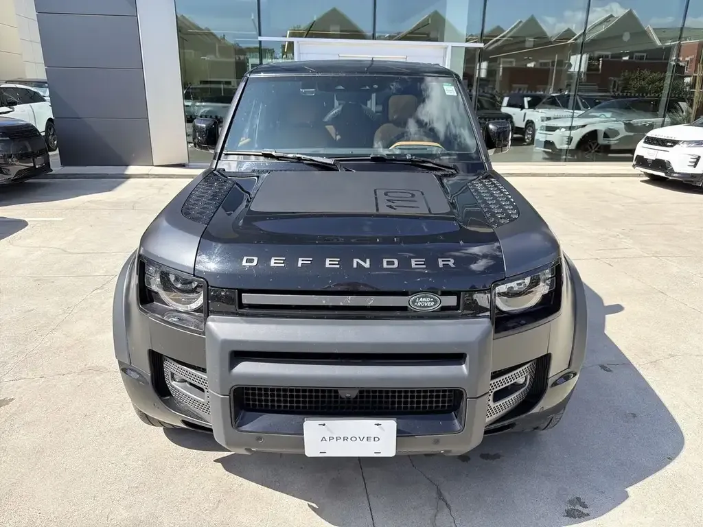 Land Rover Defender 2023 photo 3